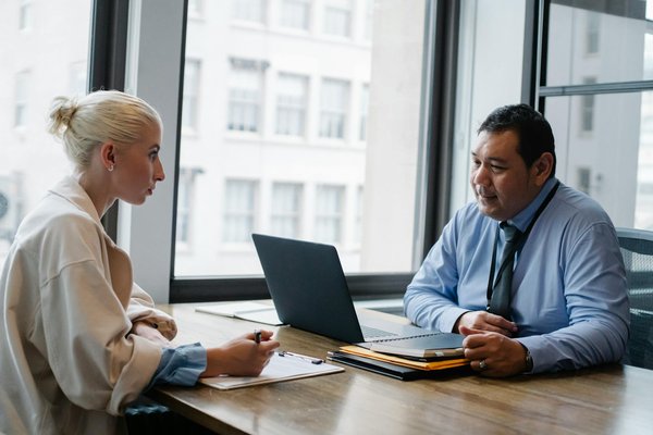 Comment Booster Sa Carrière Professionnelle Grâce aux Outils Numériques ?